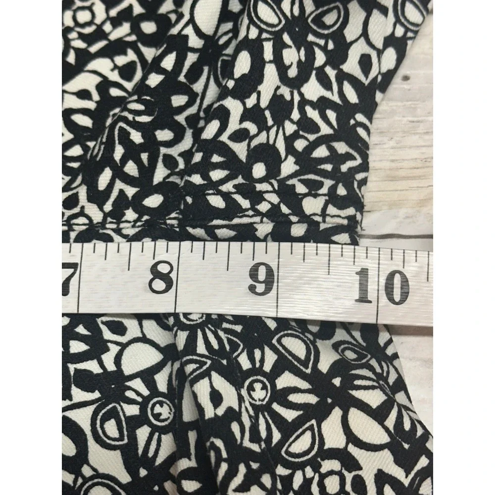 Chicos Ankle Pants Black White‎ Floral Print Size 0(U.S. 4)Stretch EUC